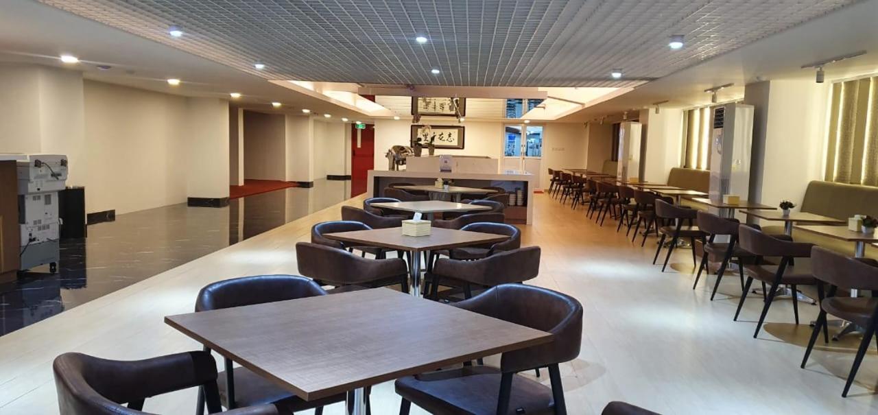 Grand G7 Hotel Pasar Baru Jakarta Extérieur photo